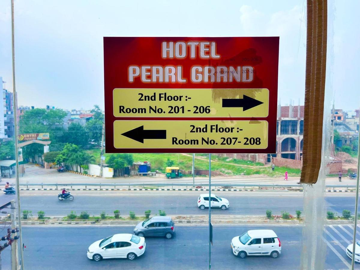 The Peral Lodge - A Beautiful Lavish & Luxuries Family Hotel Zirakpur Exterior photo